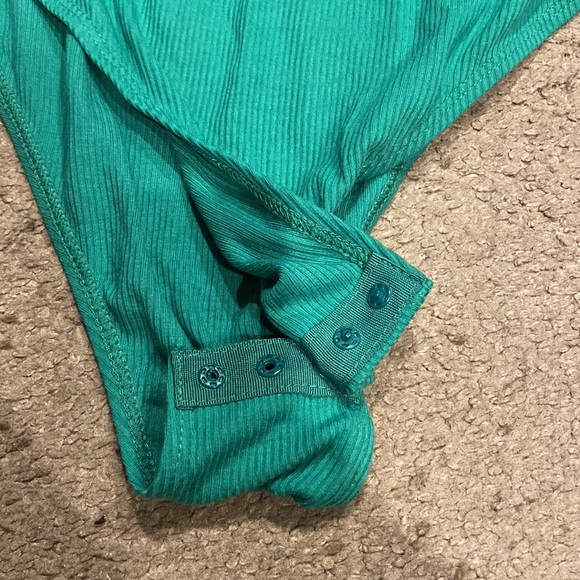 *NEW* SHEIN Green Bodysuit - Picture 3 of 6